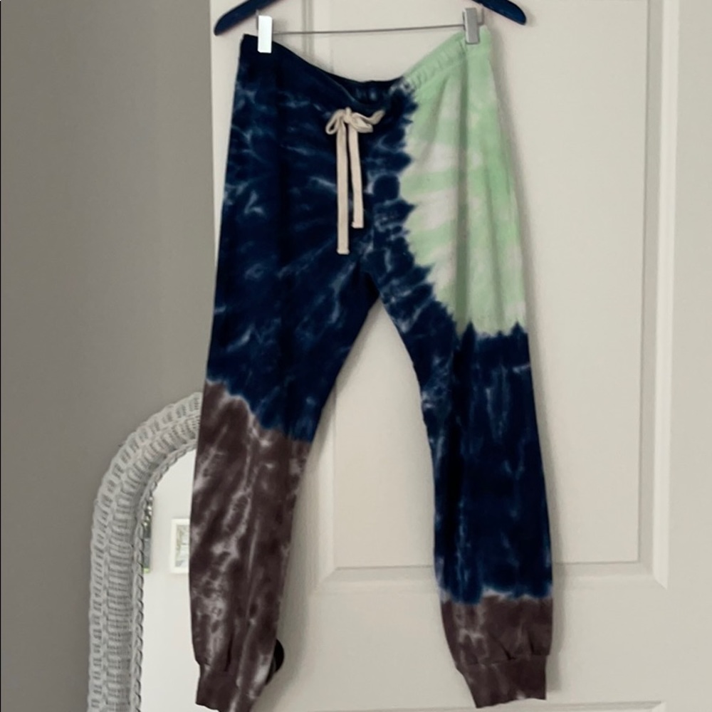 Monrow tie dye joggers sz.large